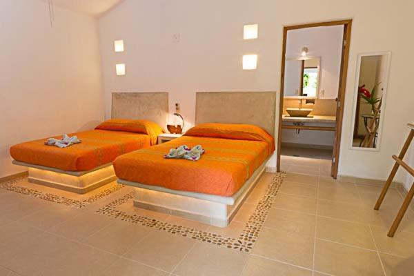 Villas Naomi Сиуатанехо Екстериор снимка
