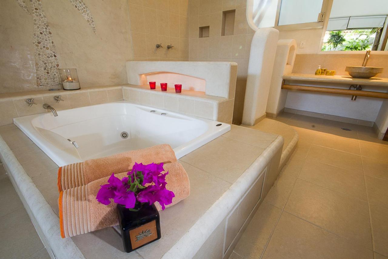 Villas Naomi Сиуатанехо Екстериор снимка