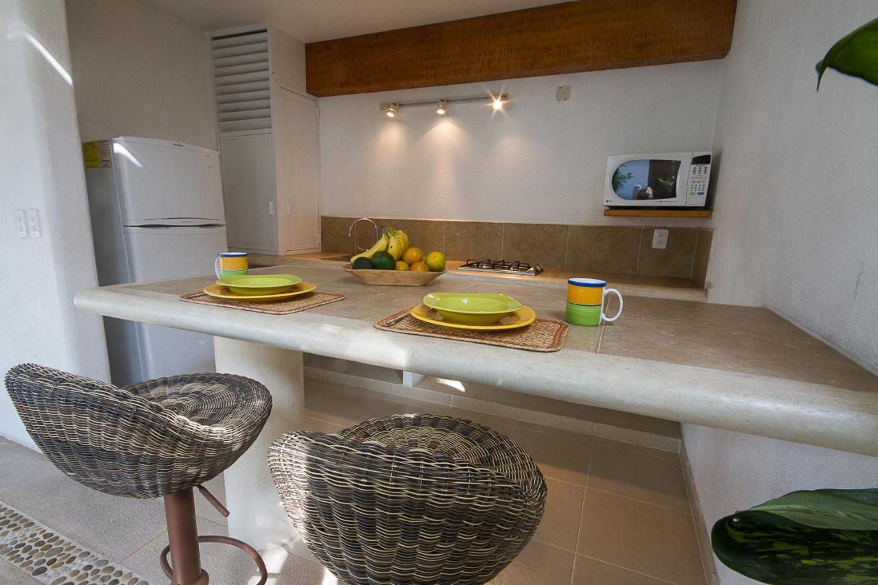 Villas Naomi Сиуатанехо Екстериор снимка