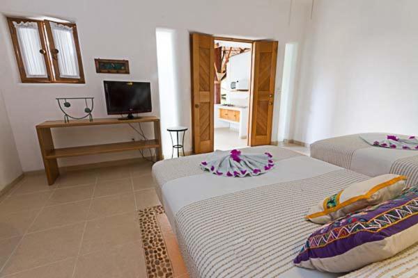 Villas Naomi Сиуатанехо Екстериор снимка