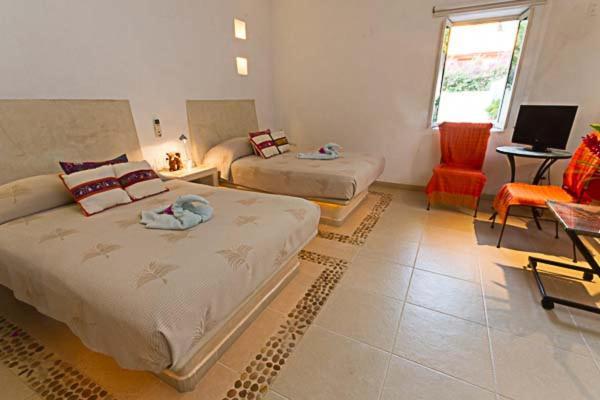 Villas Naomi Сиуатанехо Екстериор снимка